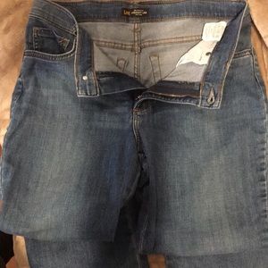 Women stretch straight jeans